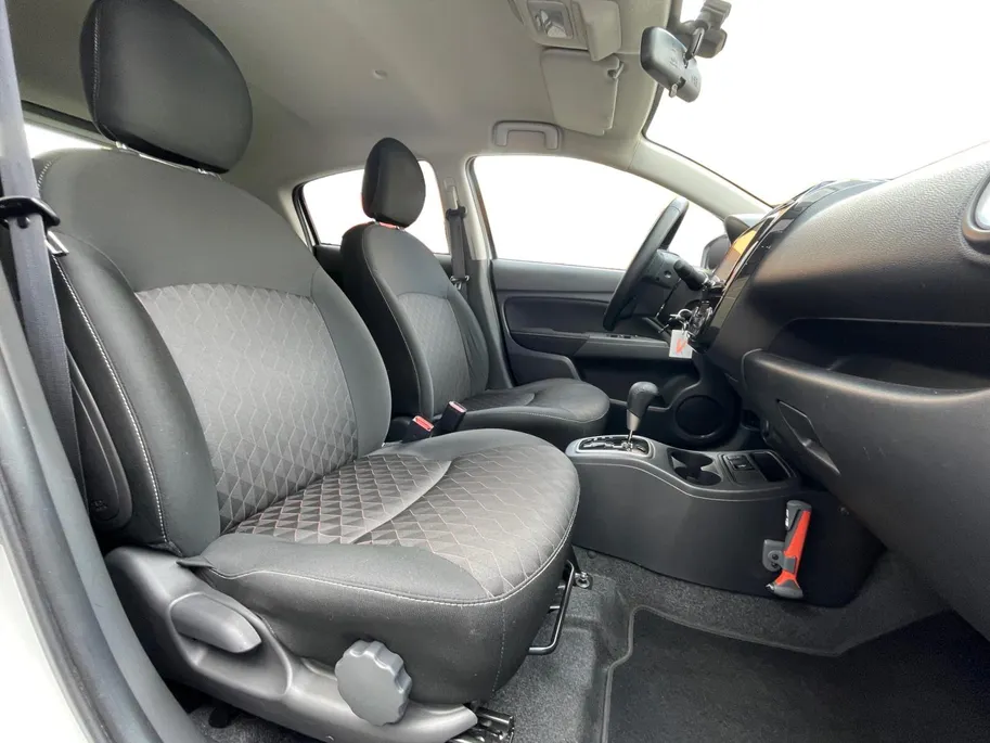 Mitsubishi Space Star 1.2 Dynamic Automaat | Carplay/Android auto|Climate control| Achteruitrijcamera| Regensensor| Automatische verlichting |In hoogte verstelbare passagiersstoel| Lichtmetalen velgen|