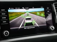 Škoda Kodiaq 1.5 TSI 150pk DSG Sportline Business 7p. · Camera · Wegklapbare Trekhaak · 7 Persoons · Apple/Android Car Play · 19'' Inch · Garantie t/m 27-05-2028 of 100.000km