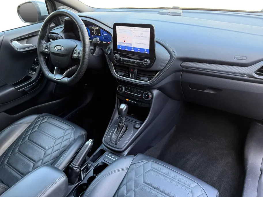 Ford Puma Vignale | Dealer onderhouden | Automaat | Winter pack | BLIS | Adapt. Cruise control | Lederen bekleding | Elektr. Achterklep | 18' lichtmetalen velgen | Bovag garantie |