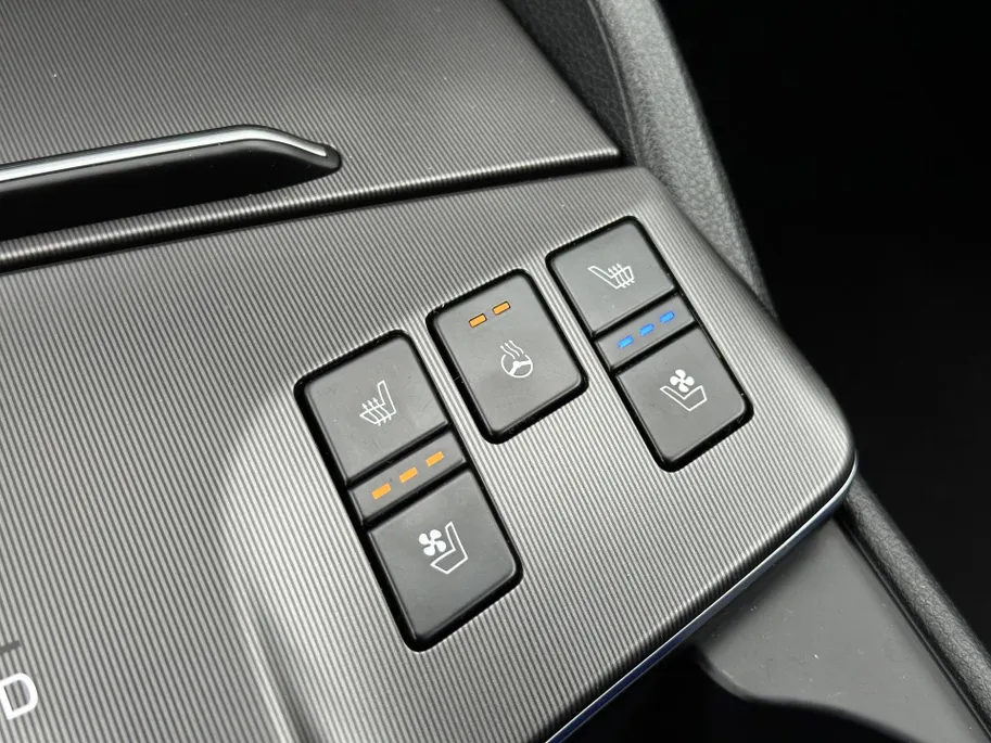 Kia Sportage 1.6 T-GDi Plug-in Hybrid GT-PlusLine | Afneembare Trekhaak | Demo | Direct leverbaar | 360 Camera | Schuif-/kanteldak | Stoel-/stuurverwarming | Apple Carplay | Android Auto