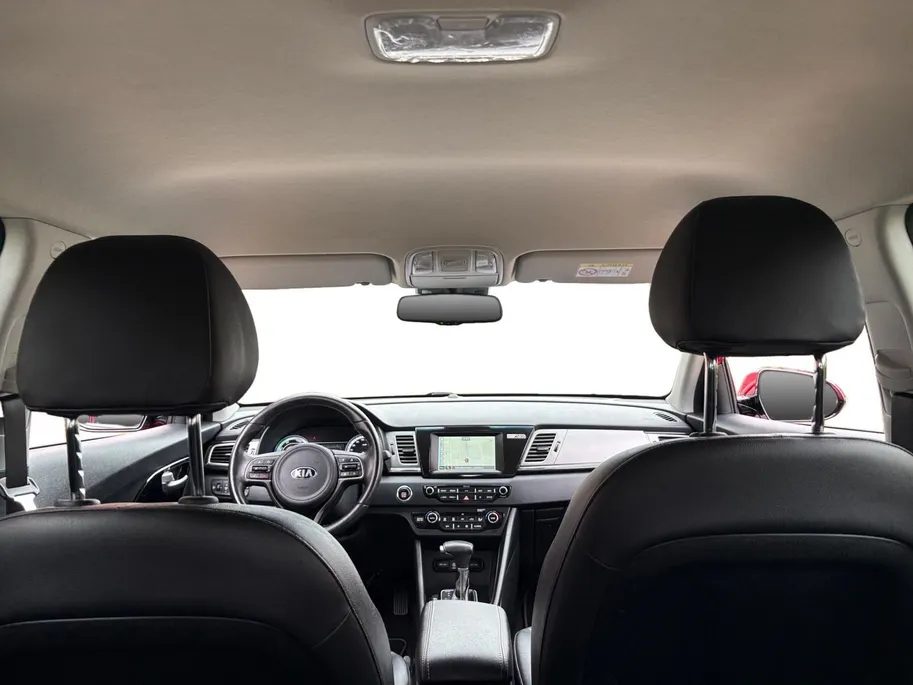 Kia Niro 1.6 GDi Hybrid DynamicPlusLine | Trekhaak | Camera | Stoel/Stuurverwarming | Apple Carplay/Android Auto | Adaptieve Cruise Control |