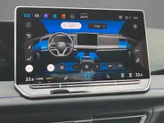 Volkswagen Tiguan 1.5 eTSI 110KW/150PK DSG R-Line Edition · Panoramadak ·Apple/Android Car Play ·  360°Camera + Parkeersensoren · Fabrieksgarantie t/m 03-11-2030 of 100.000Km