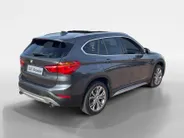 BMW X1 sDrive20i High Executive *Automaat*Navi*Camera*Schuif/kanteldak*Climate Control*Stoelverwarming*Lederen bekleding*LM. Velgen*Zeer nette auto!