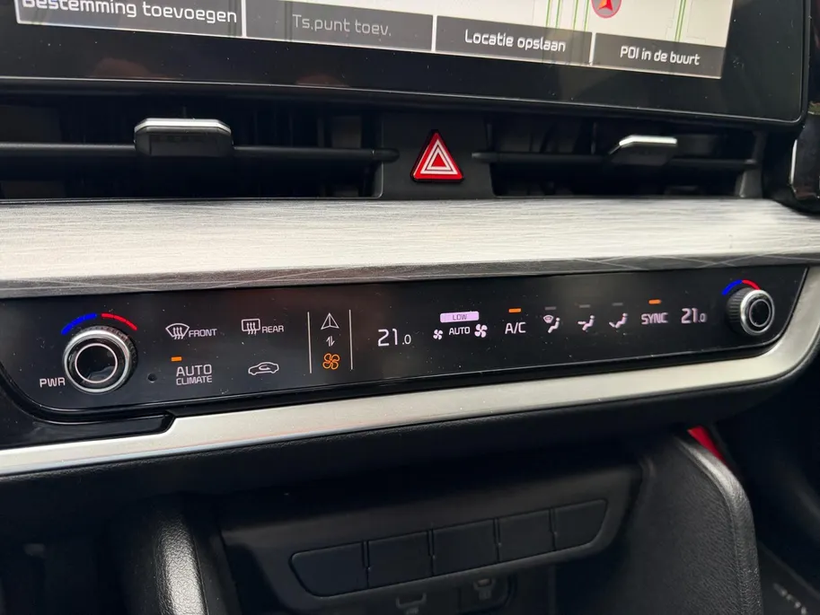 Kia Sportage 1.6 T-GDi MHEV DynamicLine | Navigatie | Climate control | Parkeer camera achter | LM-Velgen