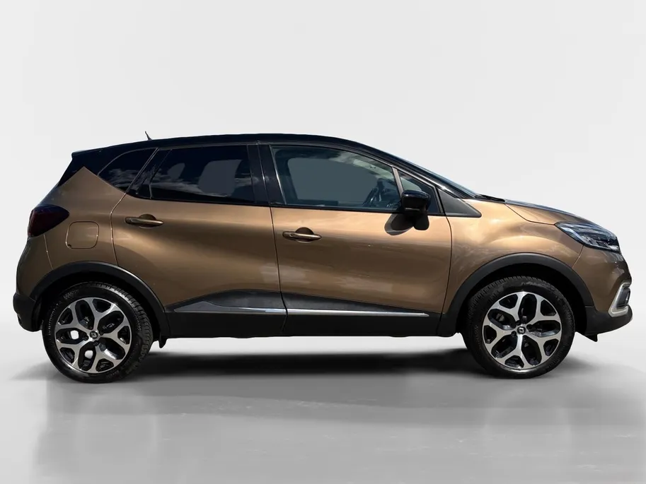 Renault Captur 90PK TCe Intens | All Season Banden | Armsteun | Navi | Camera | Parkeersensoren | Climate Control | Bluetooth | Lichtmetalen Velgen | Licht & Regen Sensor |