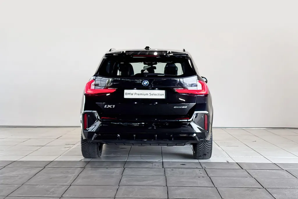 BMW iX1 eDrive20 67 kWh M Sport Edition