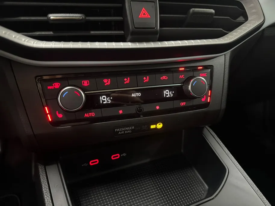 SEAT Ibiza 1.0 EcoTSI Style Business Intense Navigatie / Stoelverw. / Climate control /