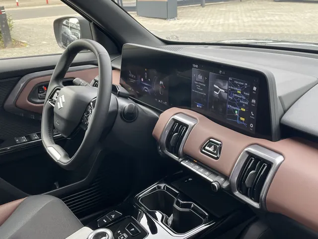 Suzuki e Vitara Style 61 kWh