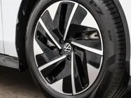 Volkswagen ID.7 Pro Limited Edition 77 kWh accu 286 PK · Draadloze telefoonlader · 360 camera · verwarmde voorstoelen · Voorraad OUTLET · Prijs is inclusief inruilpremie ·