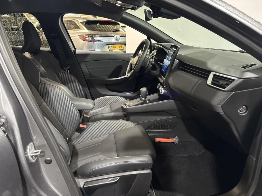 Renault Clio 145PK E-Tech Full Hybrid Esprit Alpine Automaat | DEMO | Bose Audio | Stoelverwarming | 360 Camera | Digital Cockpit | Apple CarPlay/Android Auto | Licht & Regen Sensor | Navi |