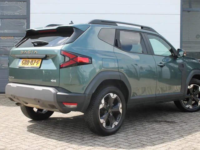 Dacia Duster 1.2 TCe 130 mild hybrid 4x4 Extreme | 4x4 | navigatie | camera | Cruise | 1.500 kg trekgewicht