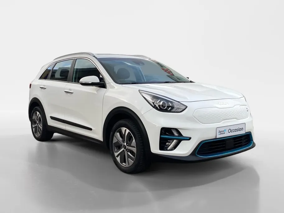 Kia e-Niro DynamicLine 64 kWh | Climate control | Navigatie | 17 inch LM-velgen | Keyless | AppleCarPlay-Android Auto | Parkeercamera | SOH 99.3% |