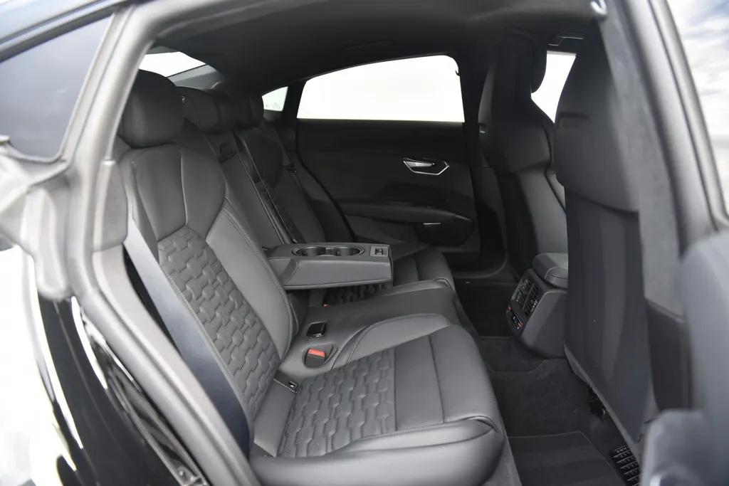 Audi e-tron GT RS