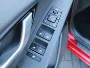 Kia Niro 1.6 GDi Hybrid DynamicLine | Camera | Cruise adapt. | Clima | 16' LM | Navi | Keyless |