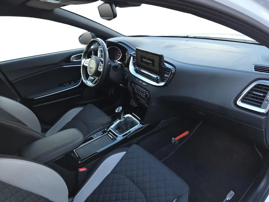 Kia Ceed Sportswagon 1.0 T-GDi GT-Line Business Edition 120 PK | Dealer onderhouden | Fabrieksgarantie t/ m 27-9-2028 +3x 1 jaar* | NAP