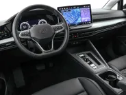 Volkswagen Golf 1.5 204pk DSG eHybrid Life Edition · Camera · Apple/Android Car Play · Leder Interieur · Dodehoek Detectie · P-Sensoren · Keyless · 18'' Inch · Garantie t/m 27-01-2030 of 100.000