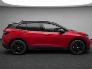 Volkswagen ID.4 Limited Edition 58 kWh accu 190 PK · Achteruitrijcamera · Draadloze telefoonlader · Sfeerverlichting · All- Season banden ·  Lederen bekleding 'Diamond stitching'