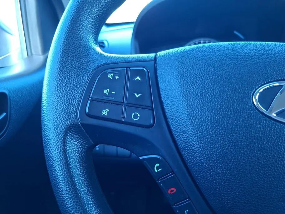 Hyundai i10 1.0i Comfort | Airco | Navigatie | Apple Carplay/Android Auto | Cruisecontrol | Bluetooth | Nieuwe APK | 12 Maanden BOVAG garantie |