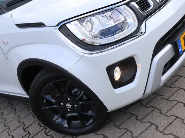 Suzuki Ignis 1.2 Hybrid Select Carplay | Bi-tone