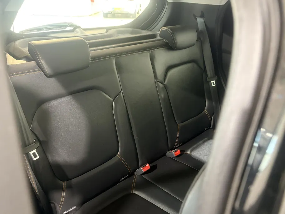 Dacia Spring Comfort Plus 27 kWh Automaat | 1e eigenaar | Navi | Bluetooth | Apple CarPlay/Android Auto | Lichtmetalen Velgen | Parkeersensoren | Airco | Elektrische Ramen |