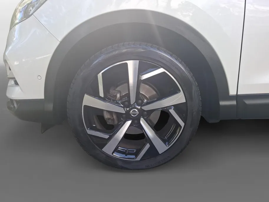 Nissan QASHQAI 1.3 DIG-T Tekna | TREKHAAK | STOELVERWARMING | PANO DAK | CLIMATE | ALL SEASON BANDEN |