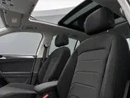 Volkswagen Tiguan 1.4 TSI 245pk DSG eHybrid Elegance · Panoramadak · Camera · Park Assist · Apple/Android Car Play · Navigatie · 18'' Inch ·