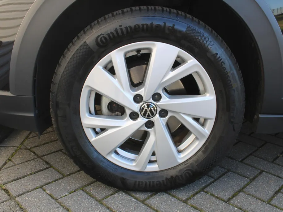 Volkswagen Taigo 1.0 TSI Life | Android Auto | Apple Carplay | All seasons | Adap. Cruise | LM Velgen | Airco |