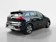 Kia Niro 1.6 GDi Hybrid DynamicLine | Apple Carplay / Android Auto | Navigariesysteem | Licht + Regensensor | Parkeersensoren + Camera Achter | Cruise Control Adaptief | Rijstrooksensor + Correctie
