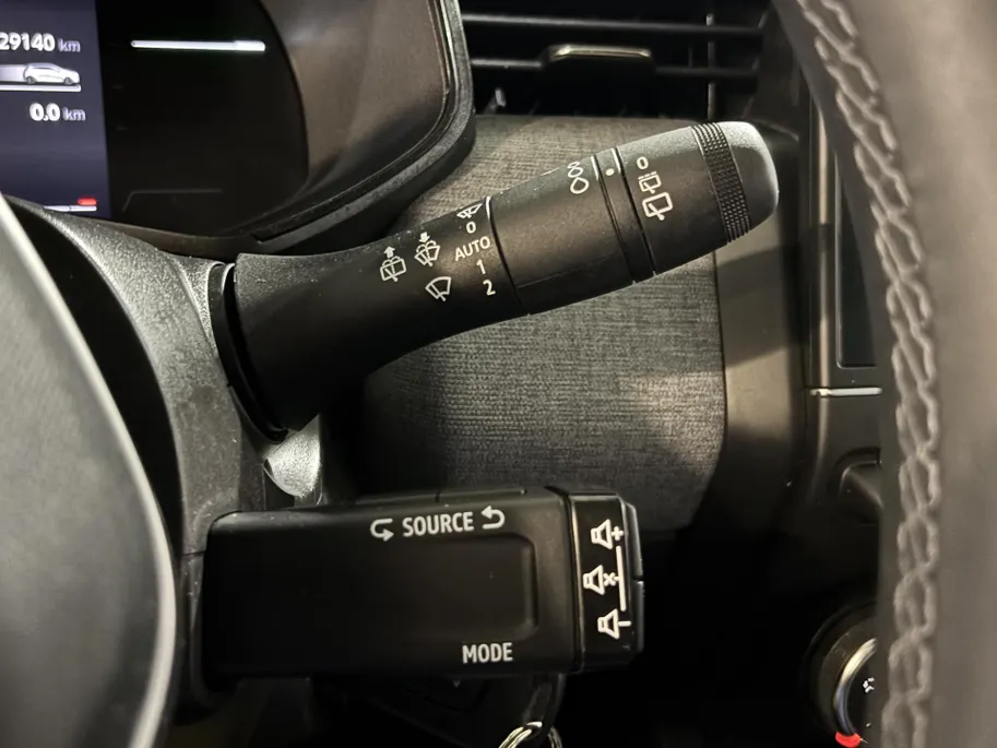 Renault Clio 90PK TCe GPF Evolution | 1e eigenaar | Navi | Parkeersensoren | Apple CarPlay/Android Auto | Licht & Regen Sensor | Digital Cockpit | Airco | Full LED |