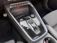Audi A3 Sportback 35 TFSi m-Hybrid S-Tronic aut. S Edition | 3X S Line | Panodak | SONOS Sound | Camera | Stoelverwarming | Wireless Carplay | Adaptief Cruise Control | Etc.