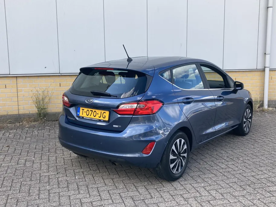 Ford Fiesta 1.0 EcoBoost Hybrid 125 pkTitanium Apple Carplay/Android Auto - Winter Pack - Achteruitrijcamera - Park Assist