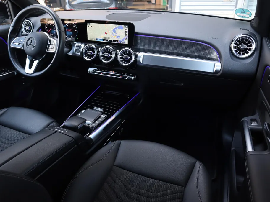 Mercedes-Benz EQB 250 Business Line 67 kWh l Panoramadak l Stoelverwarming l Achteruitrij camera
