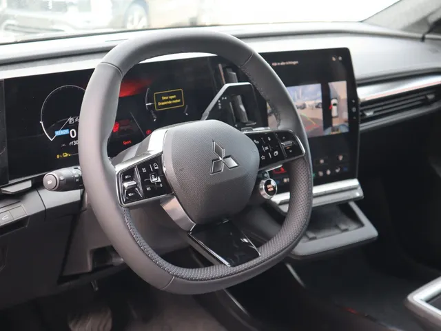 Mitsubishi Eclipse Cross Intense+ 87 kWh | Stuur/Stoel Verwarming | 360* Camera