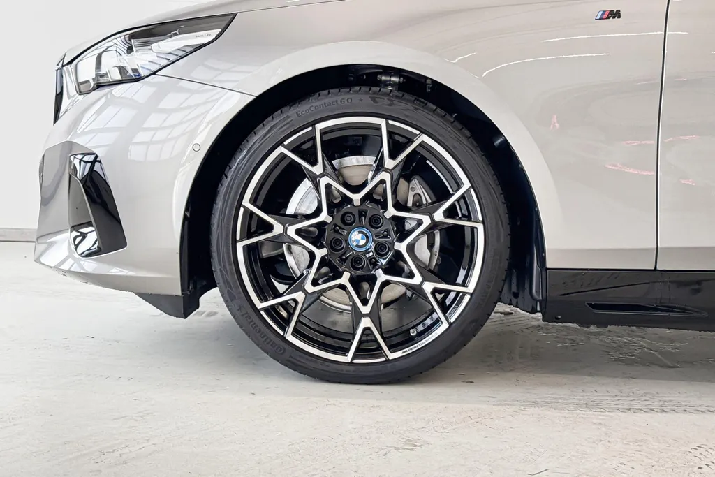 BMW i5 Sedan eDrive40 M Sport Edition