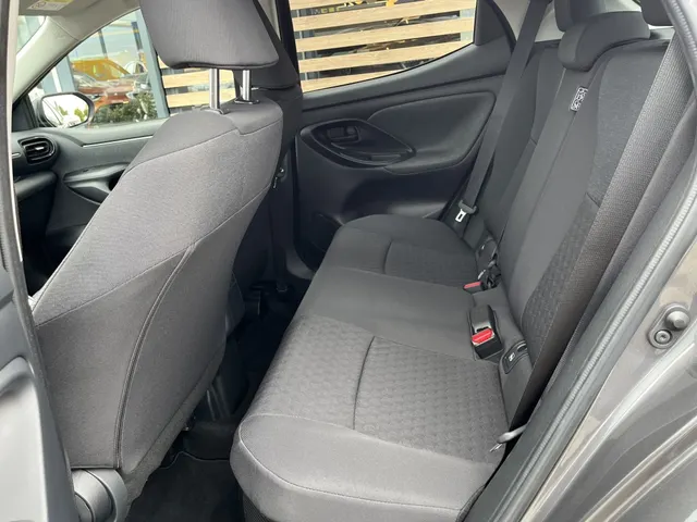 Toyota Yaris 1.5 Hyb. Dynamic Limited | Stoelverwarming | All Seasons