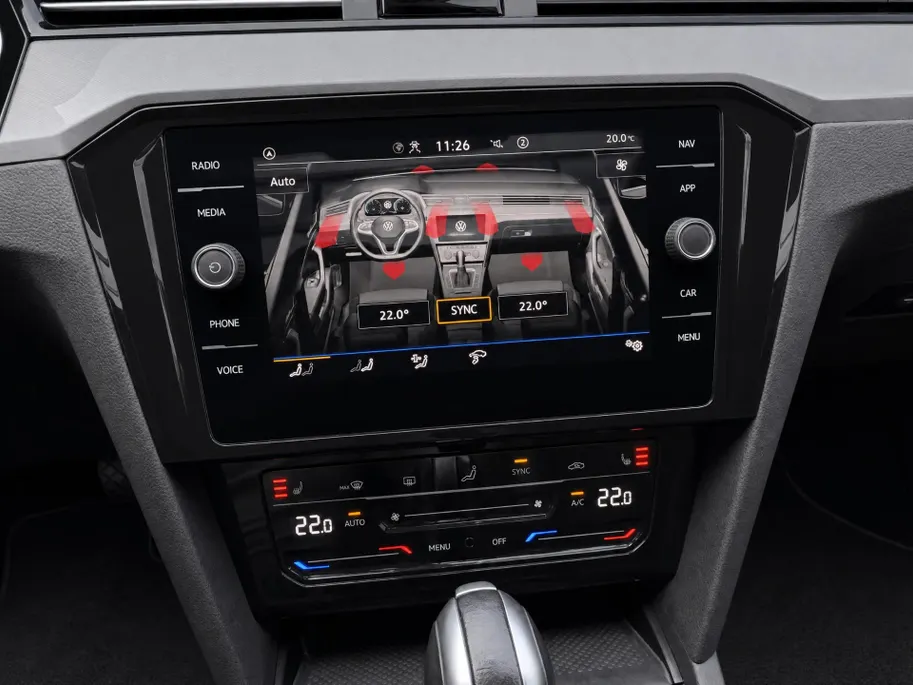 Volkswagen Passat Variant 1.4 TSI 218pk DSG PHEV GTE Business · Panoramadak · Camera · Apple/Android Car Play · Navigatie · Stoelverwarming · 18'' Inch ·