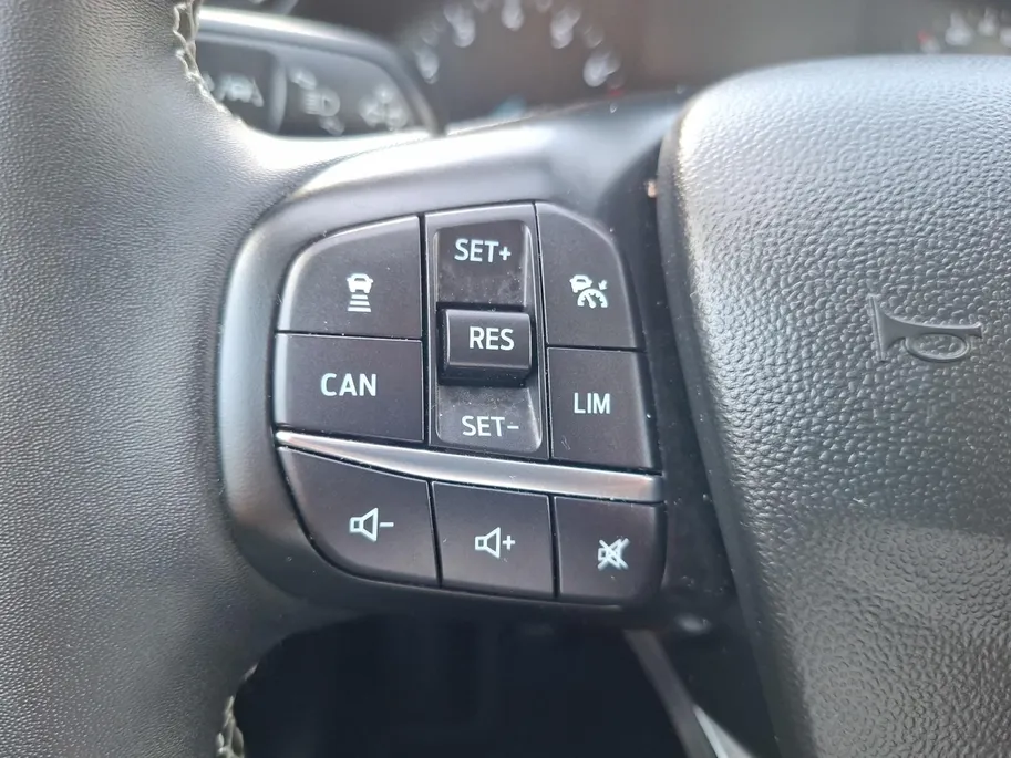 Ford Fiesta 1.0 EcoBoost Titanium | NL-Auto | 1e Eigenaar | Adaptieve Cruise Control | Camera | Dode hoek identificatie | Parkeersensoren voor en achter | Apple Carplay / Android Auto | Climate Control | Lichtmetalen velgen