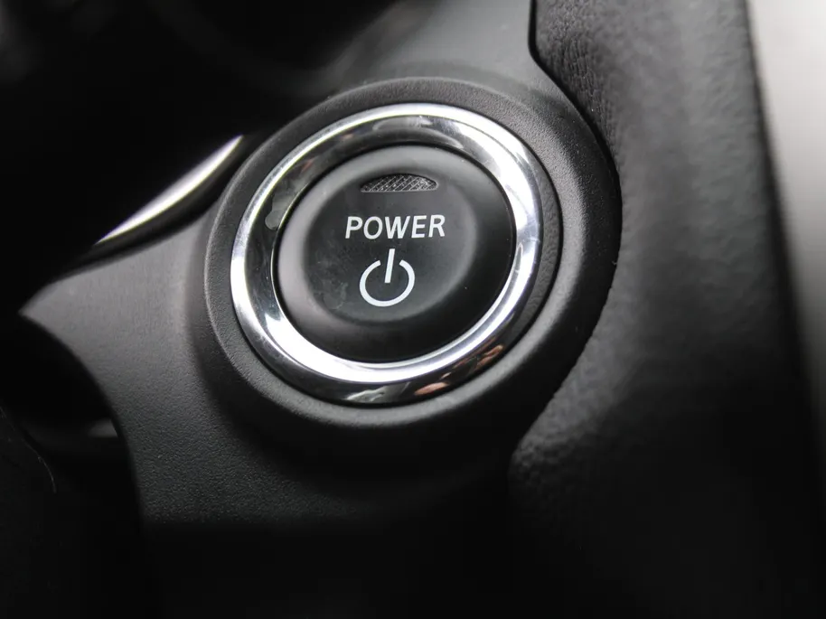 Mitsubishi Eclipse Cross 2.4 PHEV Executive | Trekhaak | 18' LM | 360 Camera | Navi | Cruise adapt. | Elek. stoelverstelling | Leer/Alcantara | Stuur-/stoelverwarming | LED |