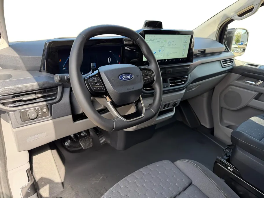Ford E-Transit Custom 340 L2H1 Limited 71 kWh | Direct Leverbaar | 0,99% Financiering | 352km WLTP Rijbereik | AGR-Stoelen | Driver assistance pack ultimate | 17inch lichtmetalen velgen | Laadvloer bescherming