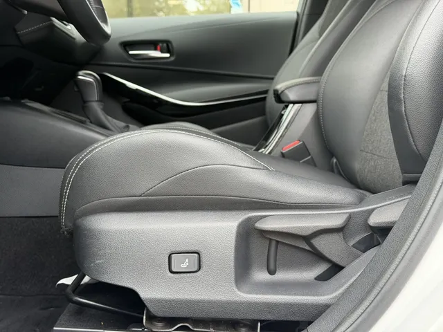 Toyota Corolla Touring Sports 2.0 Hybrid Dynamic | Parkeersensoren V+A
