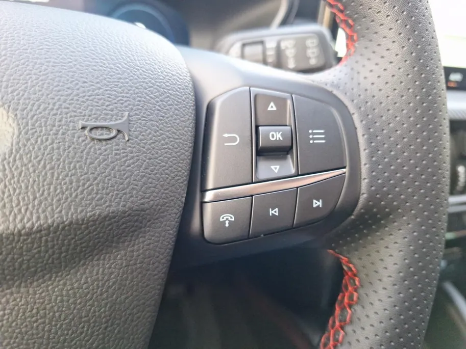 Ford Kuga 2.5 PHEV ST-Line | Winterpack | El. Trekhaak | Climate Control | 18' Lichtmetaal | Camera | Draadloze Apple Carplay&Android Auto | Led verlichting | Nieuw te bestellen |