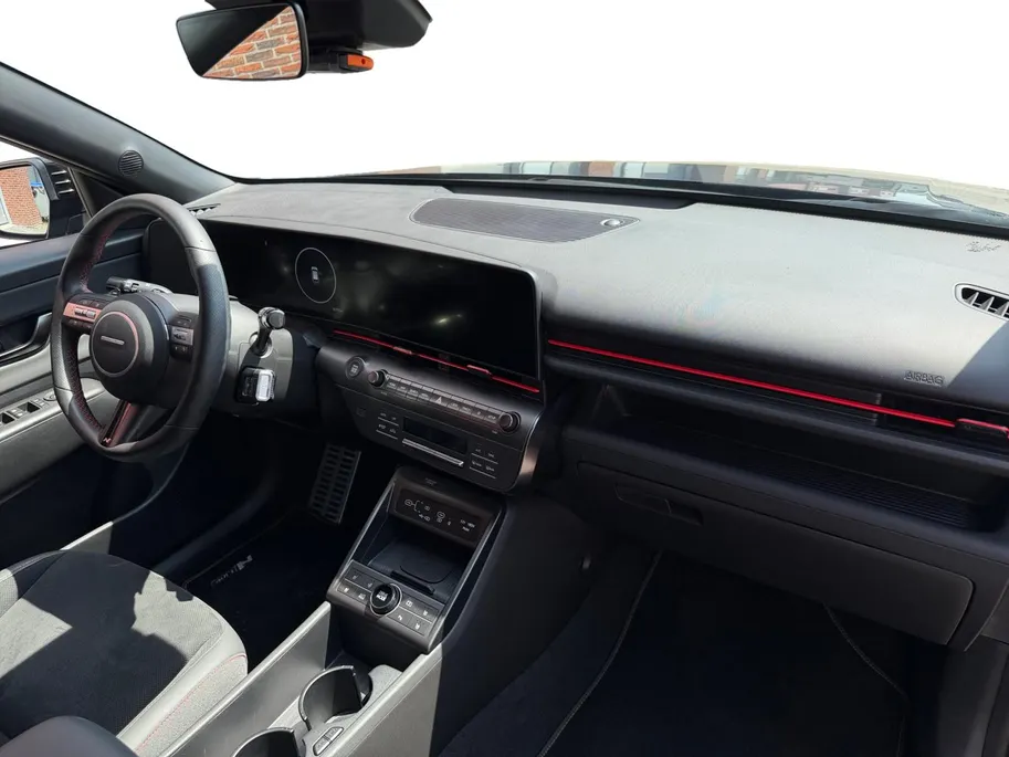 Hyundai Kona 1.6 GDI HEV N Line | Stoelverwarming & verkoeling | 360 Camera | Navigatie | Parkeersensoren voor en achter | Dodehoek detectie | Geheugenfunctie bestuurdersstoel |