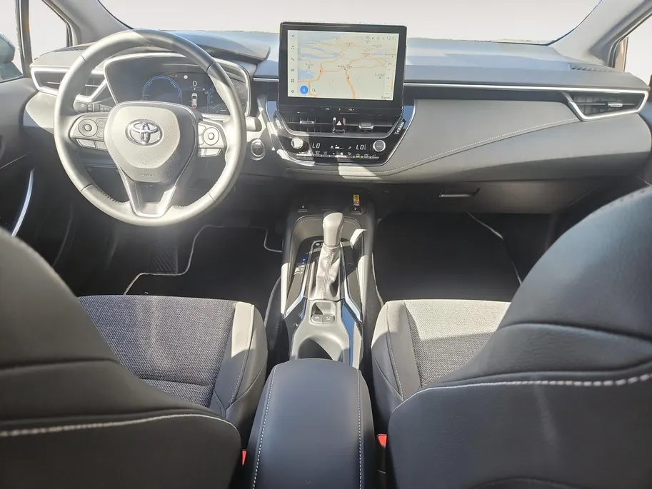 Toyota Corolla Touring Sports Hybrid 140 Dynamic | Carplay | Parkeer Camera | Navigatie | Stoelverwarming | Parkeer sensoren |
