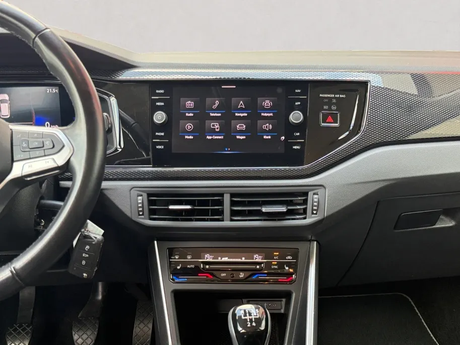 Volkswagen Polo 1.0 TSI R-Line Apple/Android | Camera | cruise control