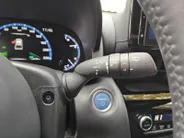Toyota Yaris Cross 1.5 Hybrid Launch Edition | Slechts 12.000 km! | JBL Audio | Head-Up Display | Adaptieve Cruise Control | Camera | Keyless Entry | Stoel- & Stuurverwarming