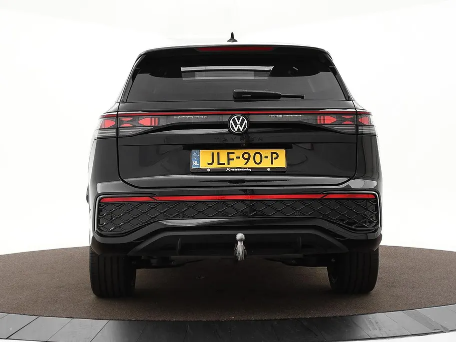 Volkswagen Tayron 1.5 272pk DSG eHybrid R-Line Edition · Panoramadak · 360 Camera · Wegklapbare Trekhaak · Black Style · 20'' Inch · Garantie t/m 17-11-2029 of 100.000km