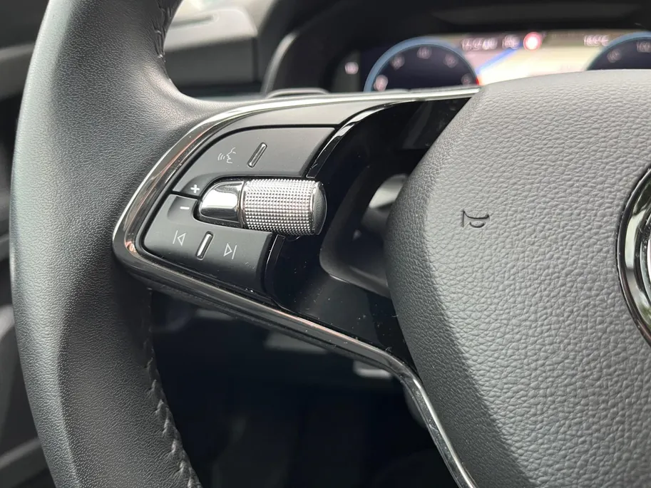 Škoda Scala 1.0 TSI Sport Business | Stoelverwarming | Navigatie | Digital Dashboard