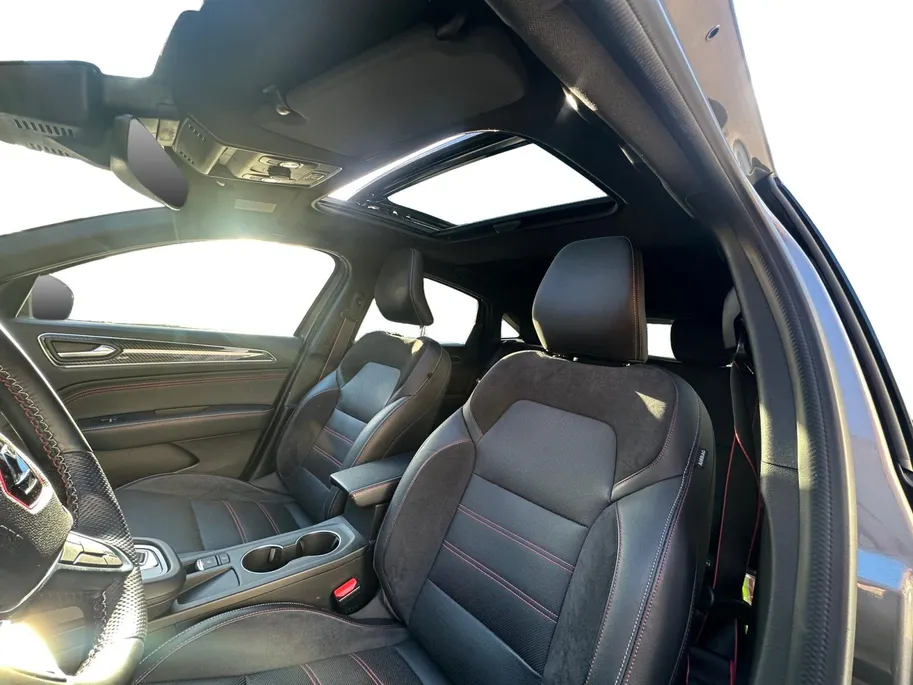 Renault Arkana 1.6 E-Tech Hybrid 145 R.S. Line | Automaat | Panoramadak | Memorystoelen | Lederen Bekleding | Stoel- & Stuurverwarming | Camera | 12 maanden BOVAG Garantie