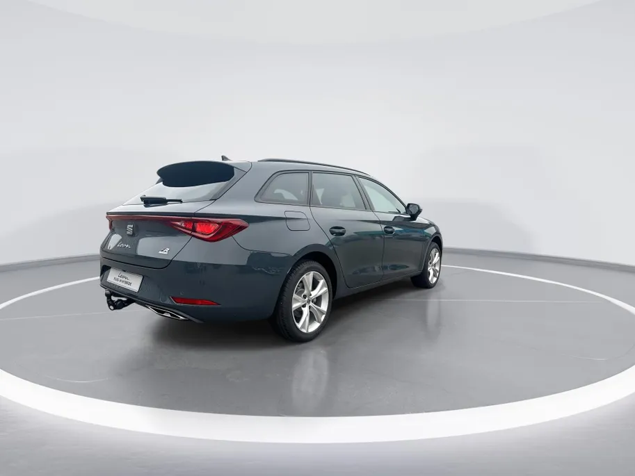 SEAT Leon Sportstourer FR Business 1.5 TSI eHybrid 150 kW / 204 PK Statio | Technology Pack | Trekhaak Wegklapbaar | 3000,- Herwaardering!!