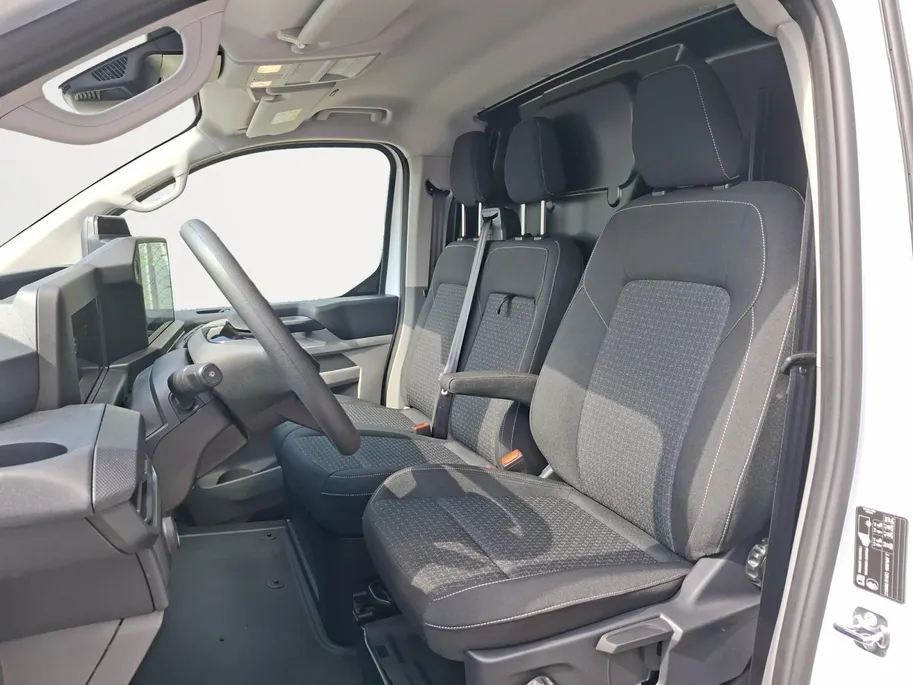 Ford E-Transit Custom 320 L1H1 Trend 71 kWh 136pk | 0,99% rente | Nieuw te bestellen